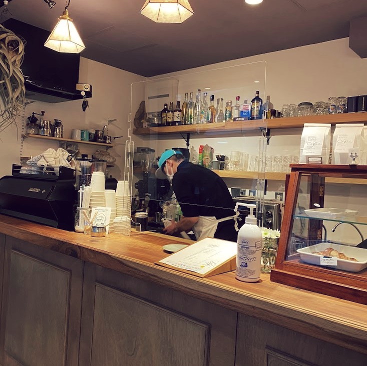 yoshida coffee sangubashiの店主の写真